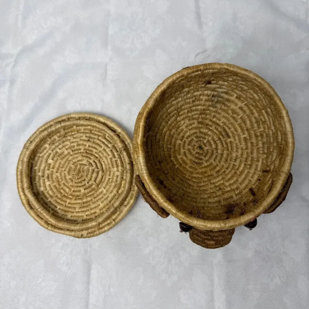 Tohono O'odham Papago Style Coiled Yucca Pig Effigy Basket w Lid Folk Art Animal